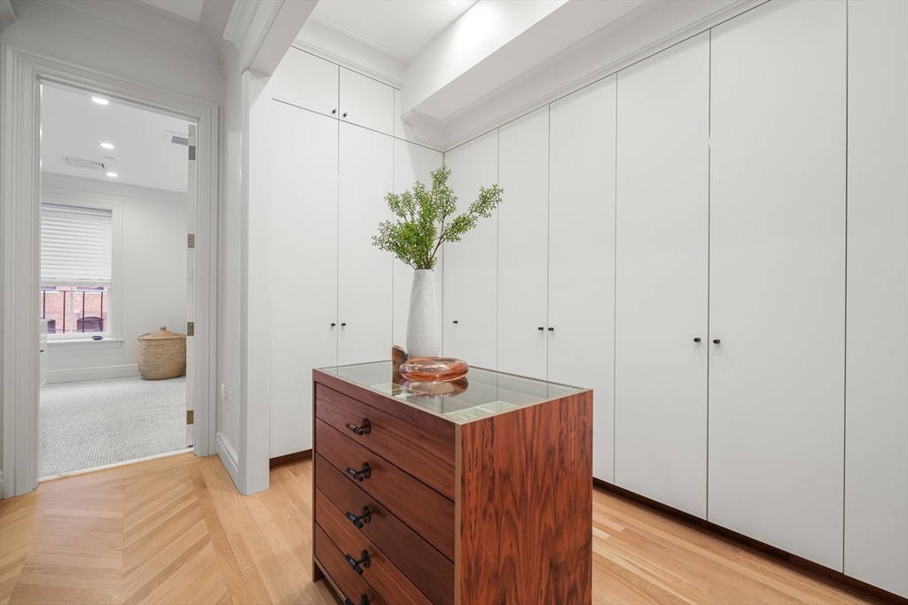 352 Marlborough Street