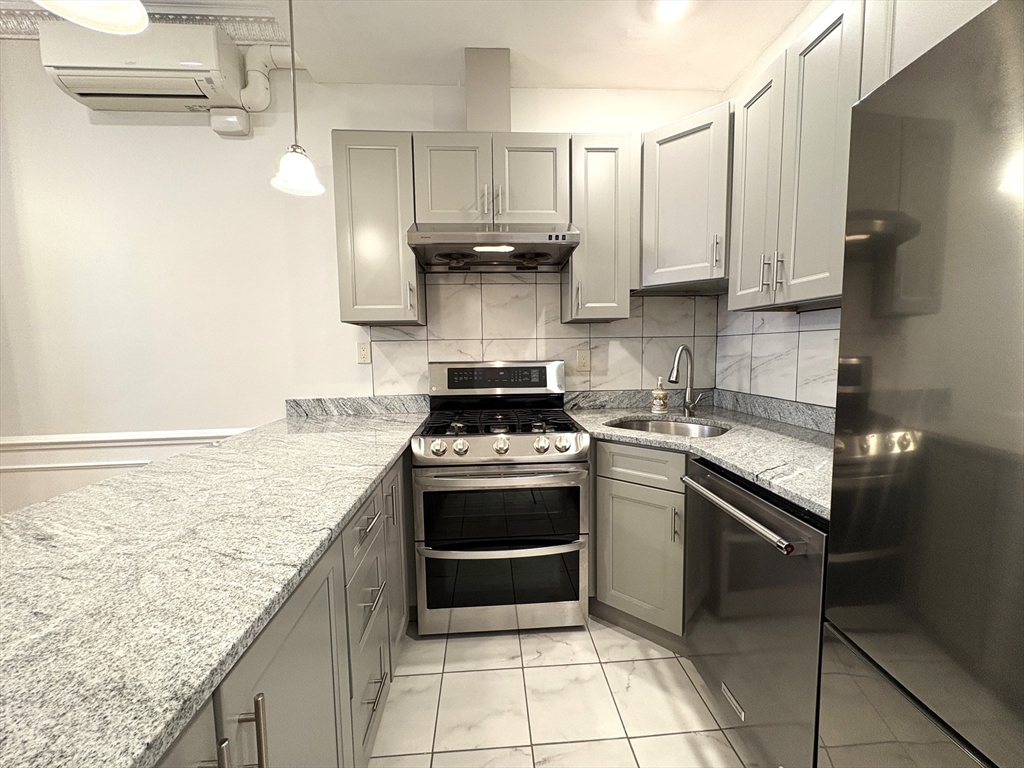 34 Yarmouth St # 3