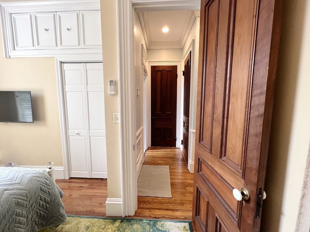34 Yarmouth St # 3