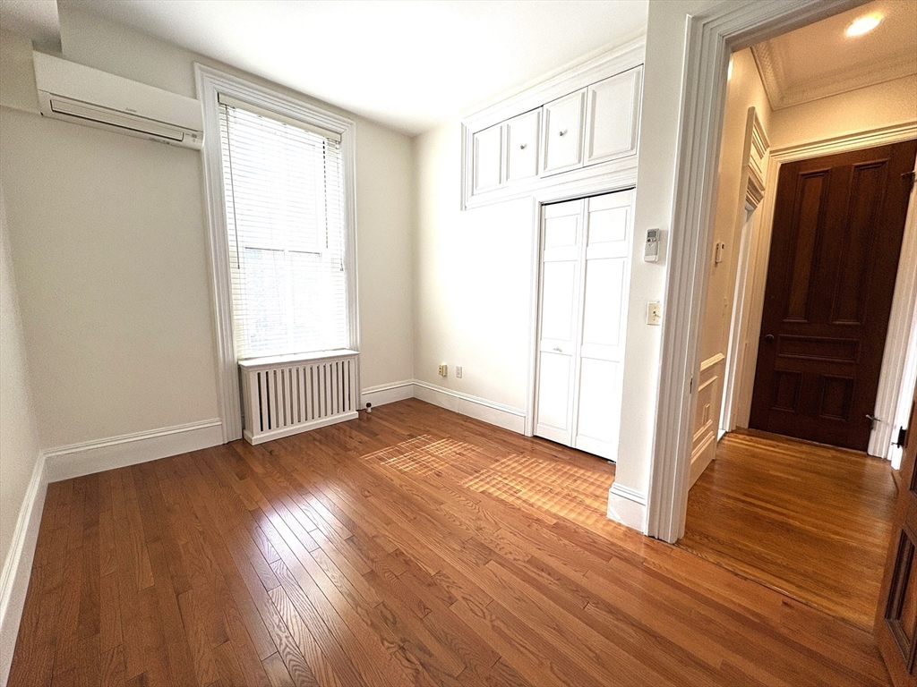 34 Yarmouth St # 3