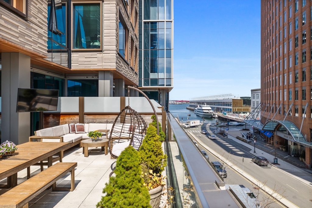 135 Seaport Blvd # 538