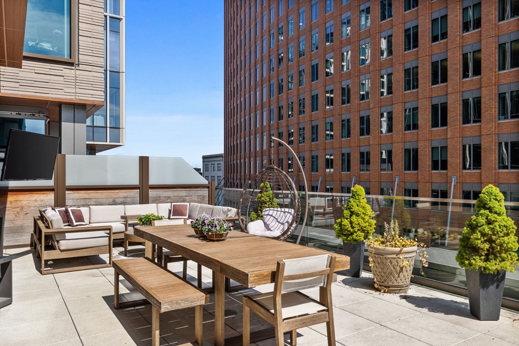 135 Seaport Blvd # 538