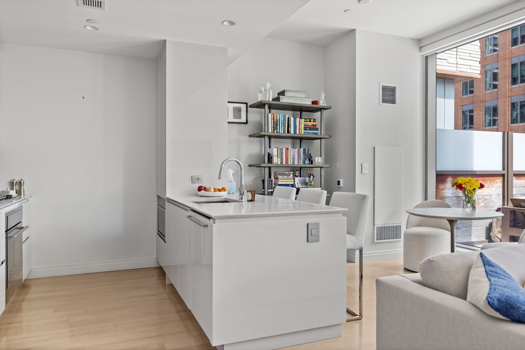 135 Seaport Blvd # 538