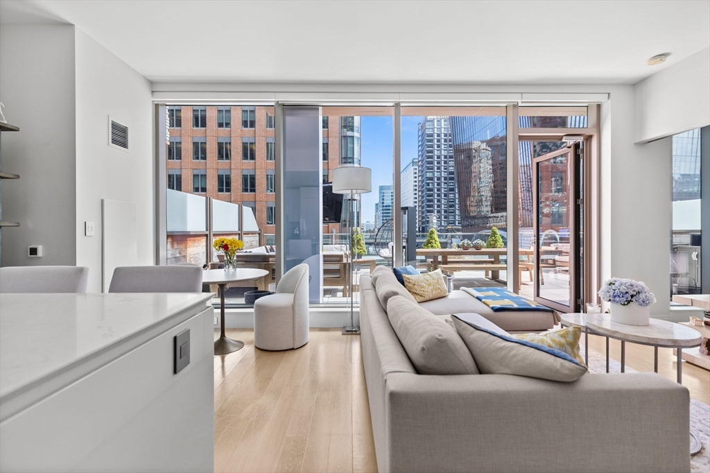135 Seaport Blvd # 538