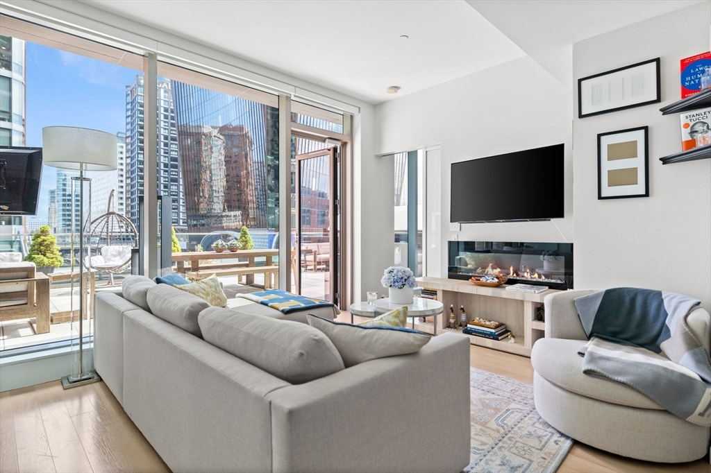 135 Seaport Blvd # 538