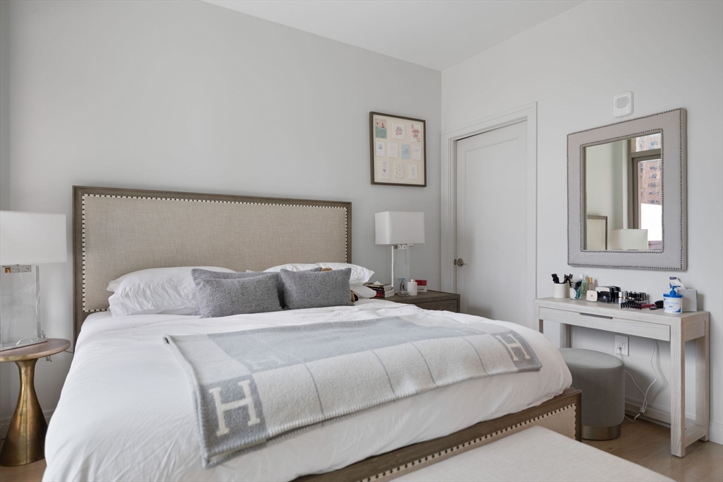 135 Seaport Blvd # 538