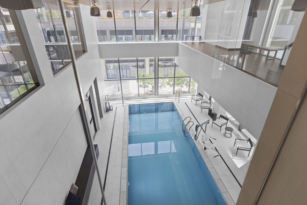 135 Seaport Blvd # 538