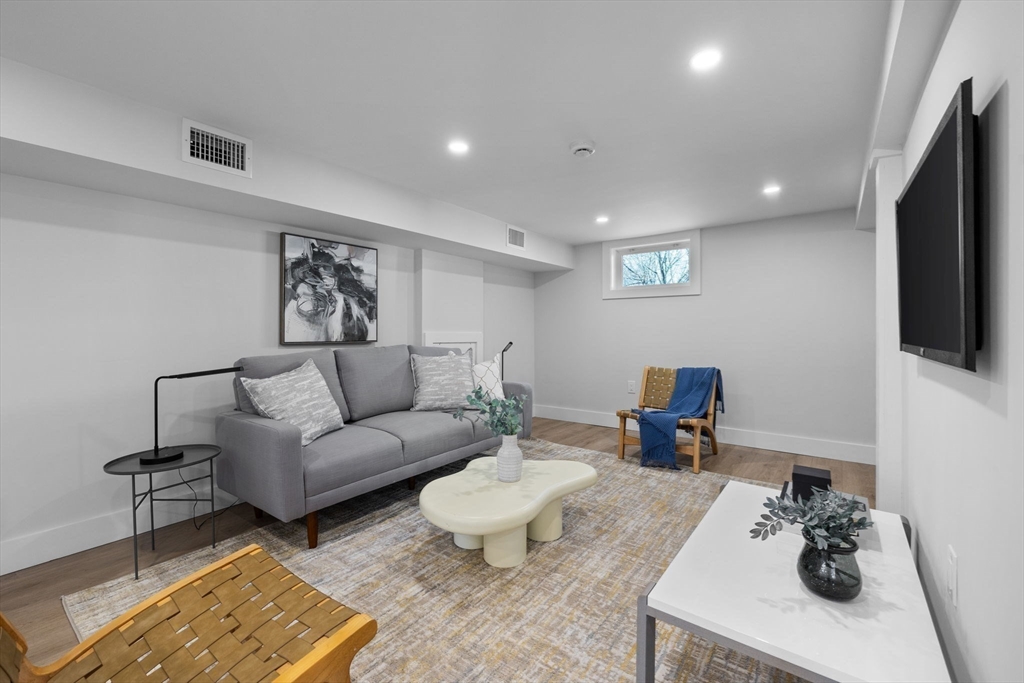 4 Tremont St