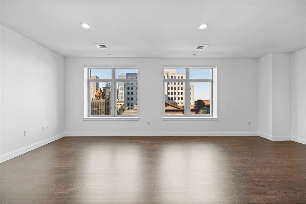425 Boylston Street # 702