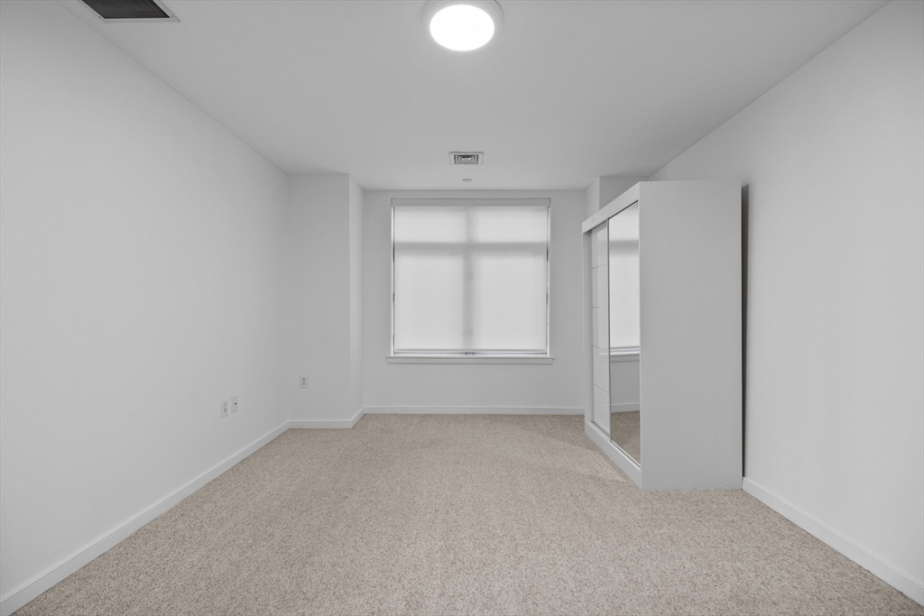425 Boylston Street # 702