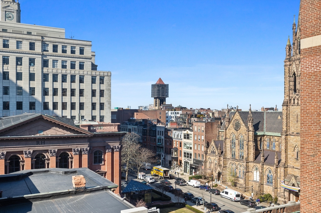 425 Boylston Street # 702