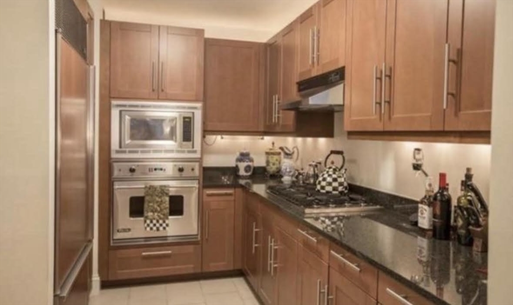 1 Charles Street South # 3F