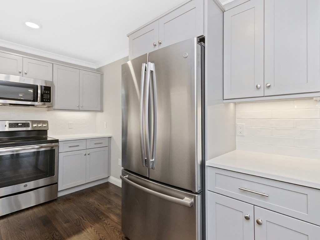 1789 Centre Street # 304