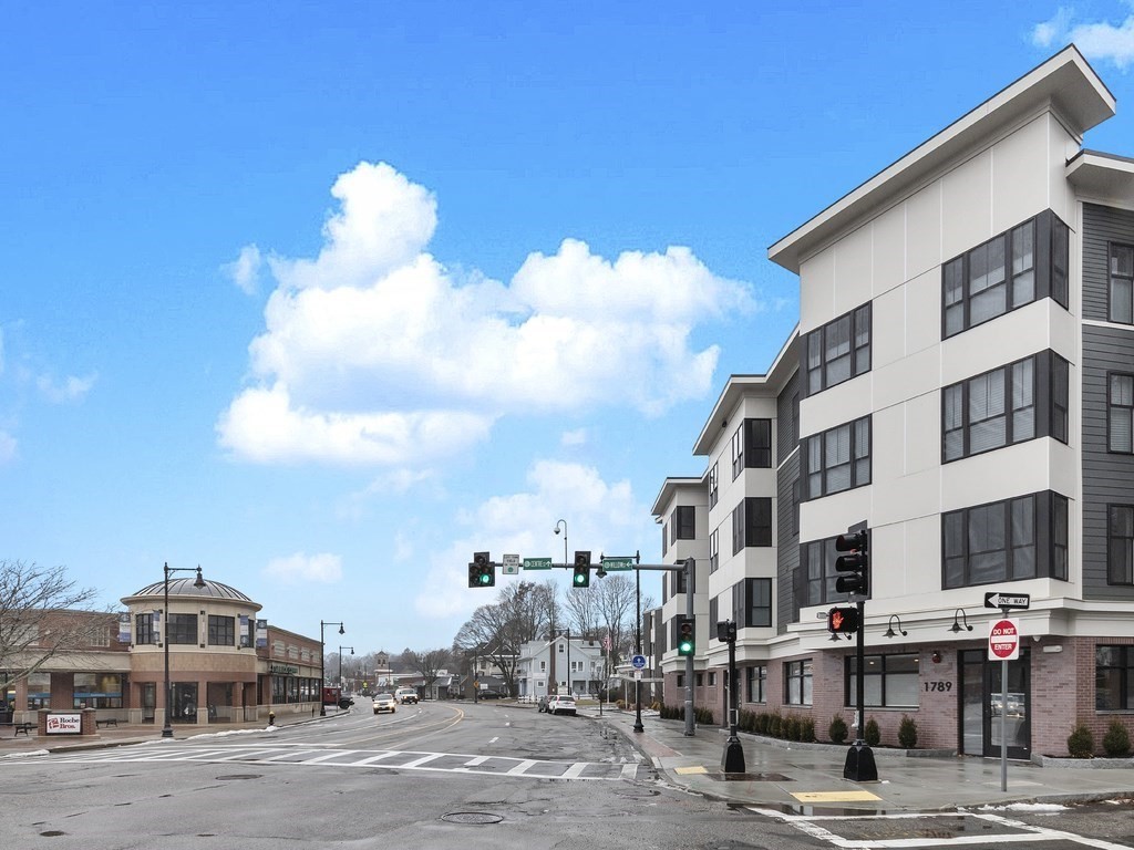 1789 Centre Street # 304