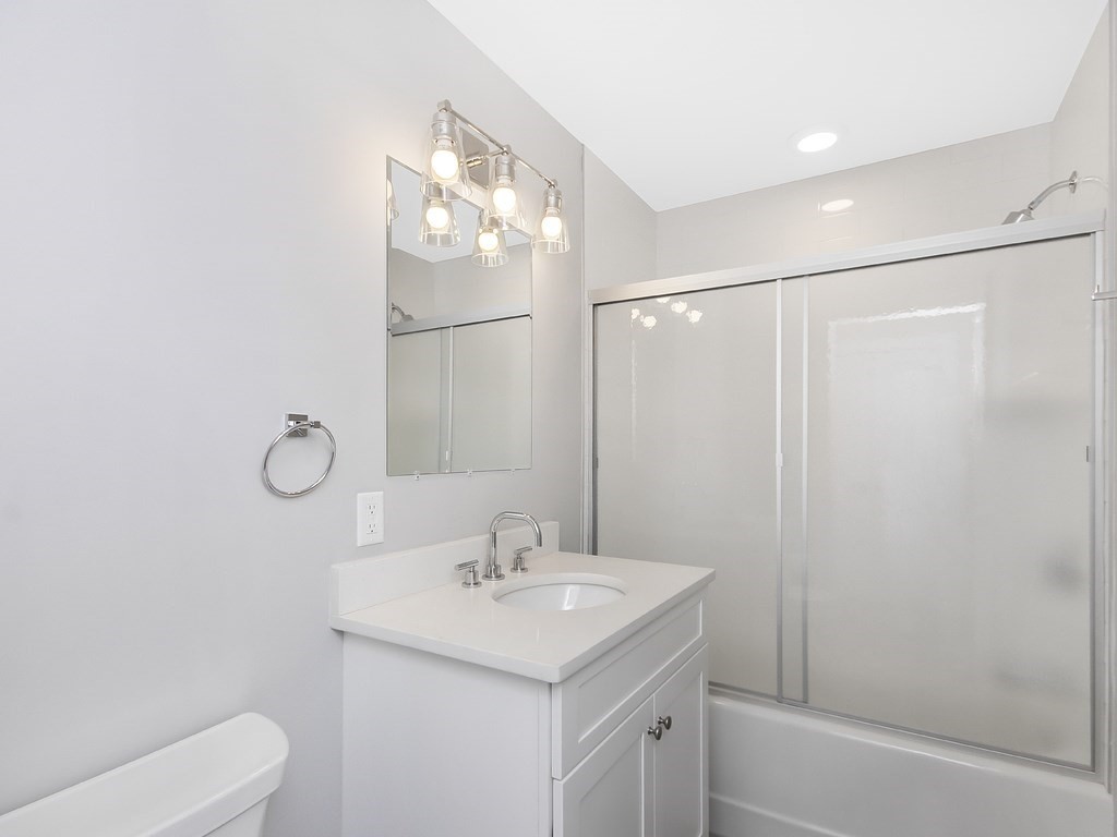 1789 Centre Street # 304