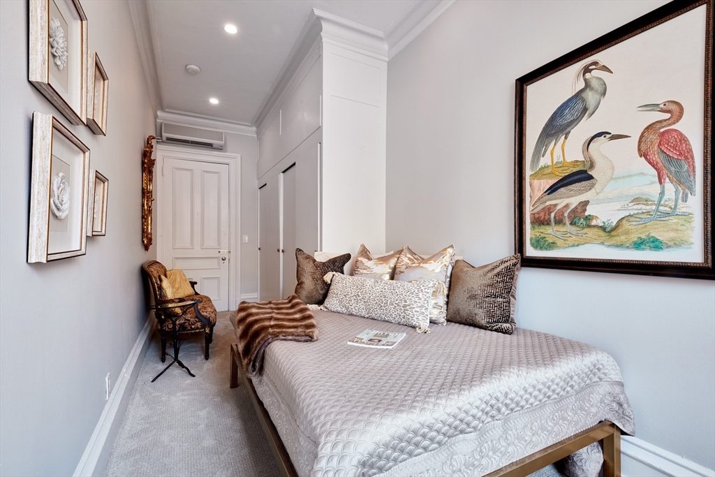 174 Marlborough Street # 2