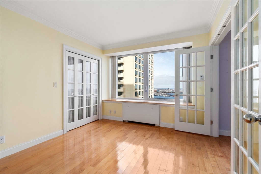 65 East India Row # 32D