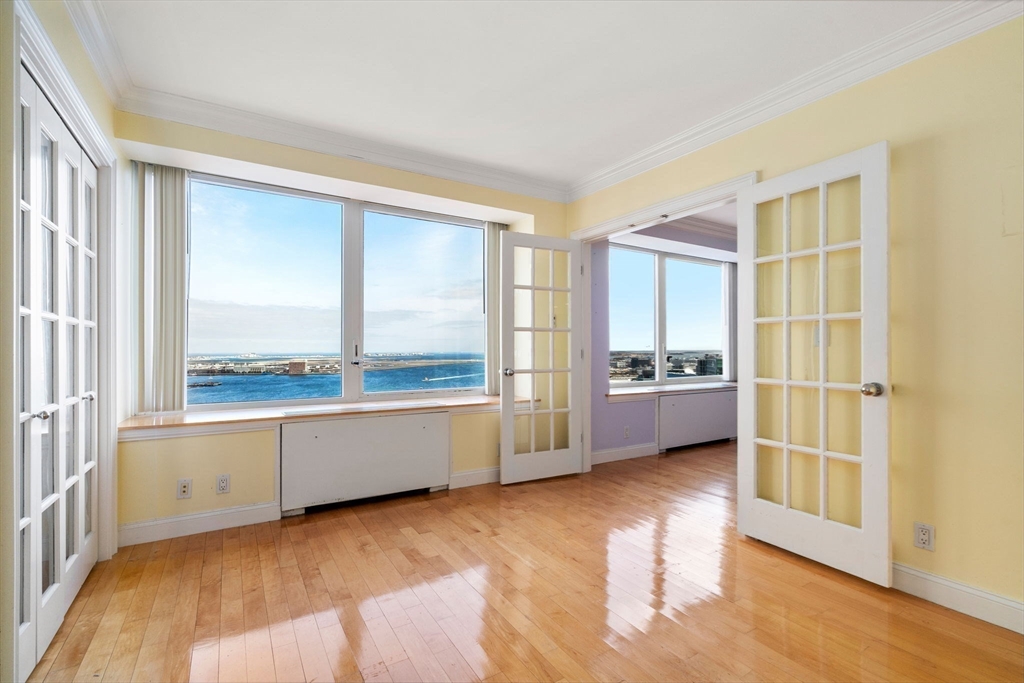 65 East India Row # 32D