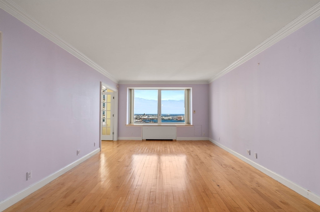 65 East India Row # 32D