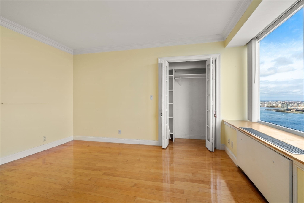 65 East India Row # 32D