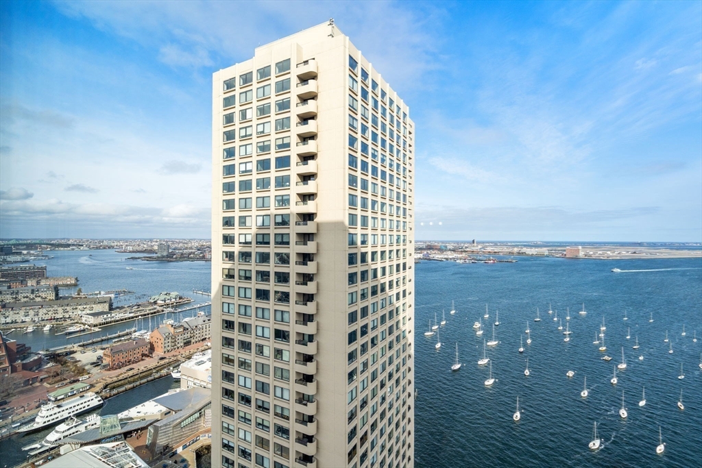 65 East India Row # 32D