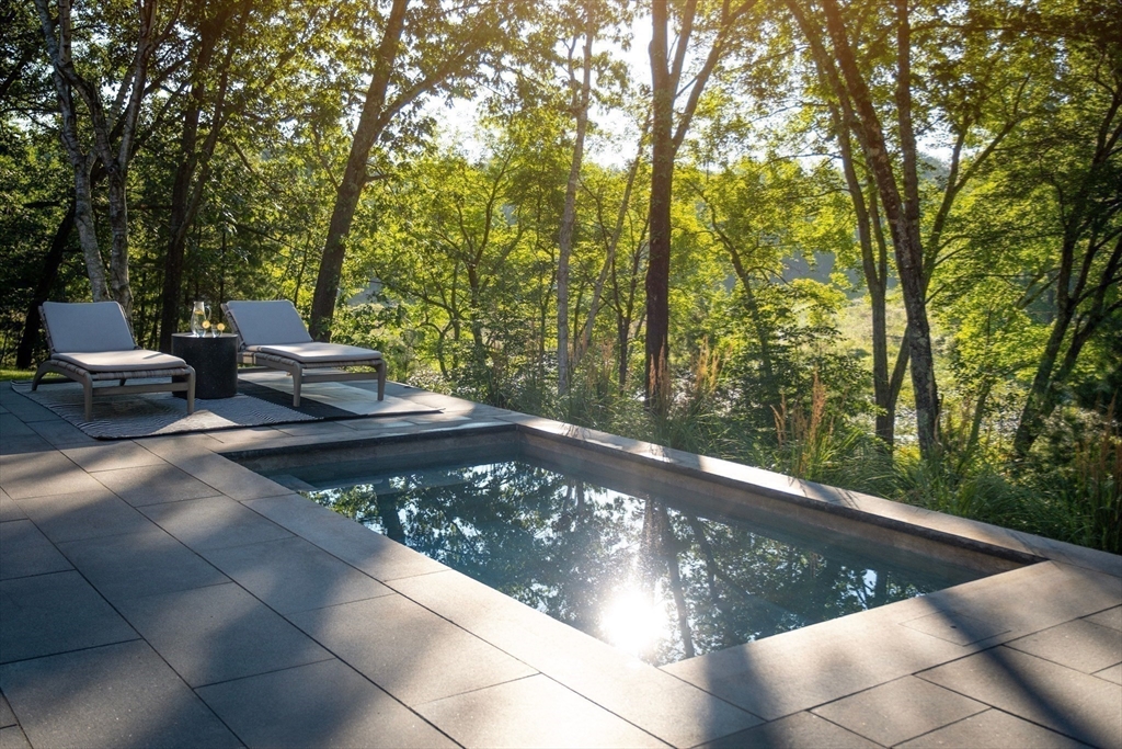 75 Buttricks Hill Drive