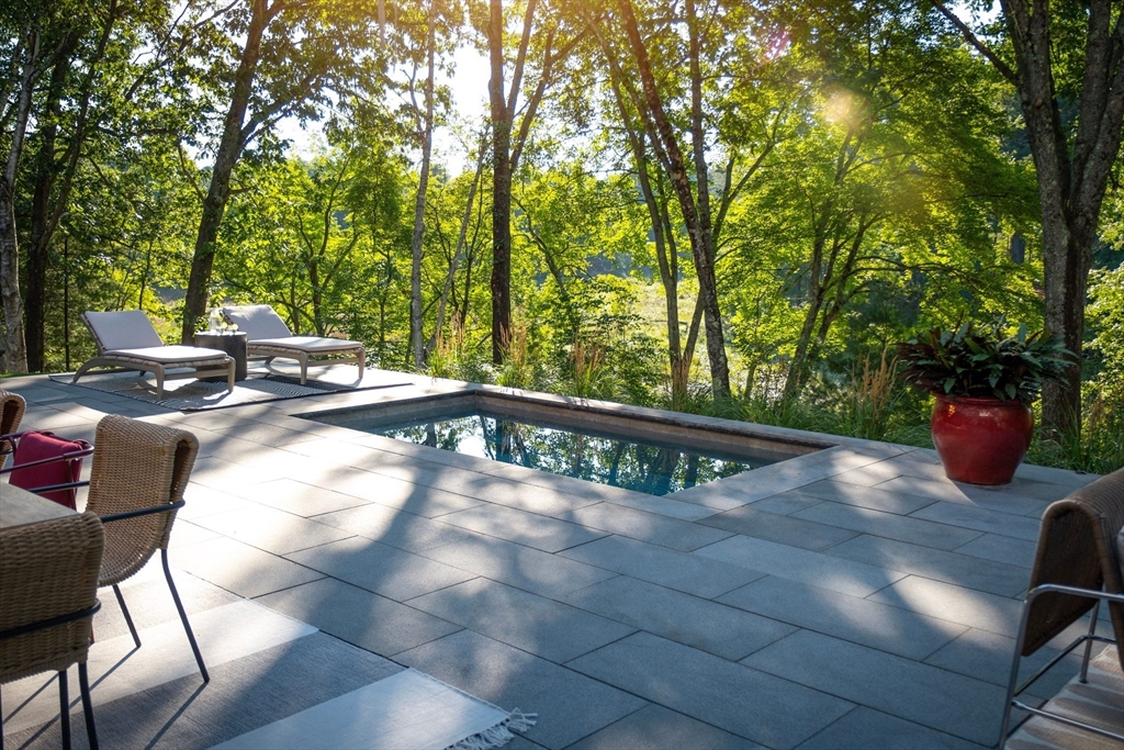 75 Buttricks Hill Drive