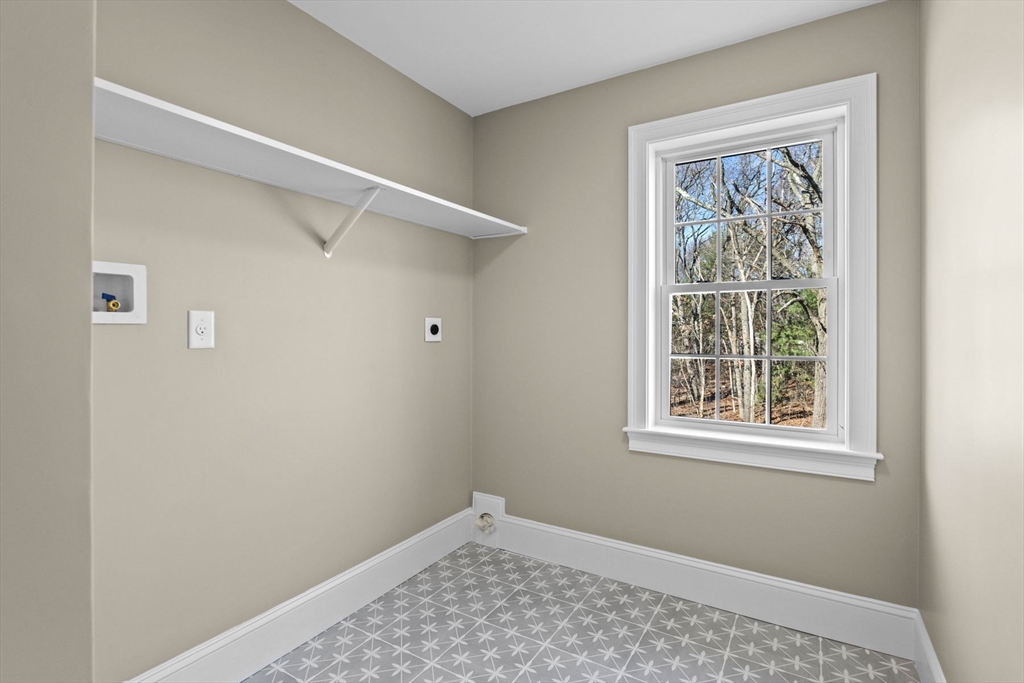 3 Weeping Willow Drive