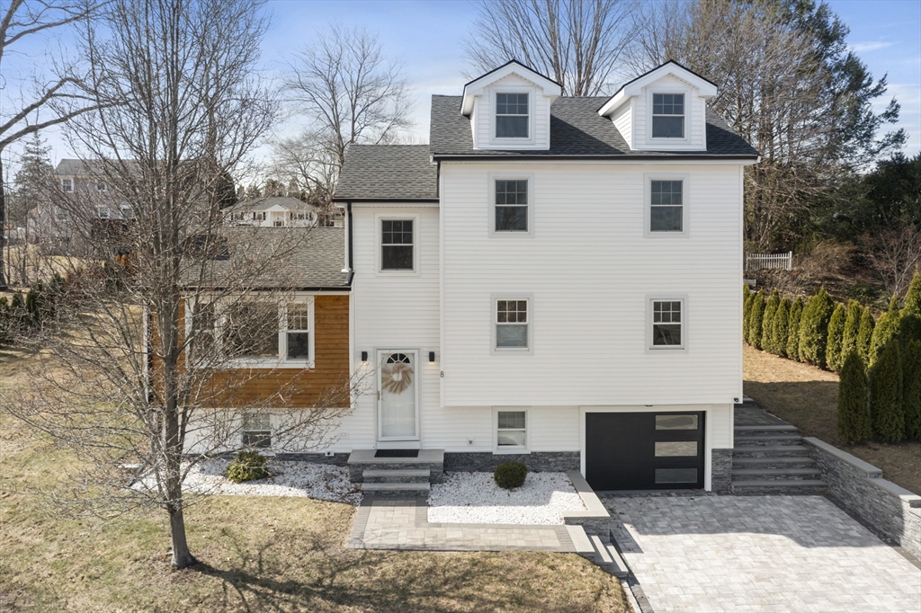8 Edgewood Dr