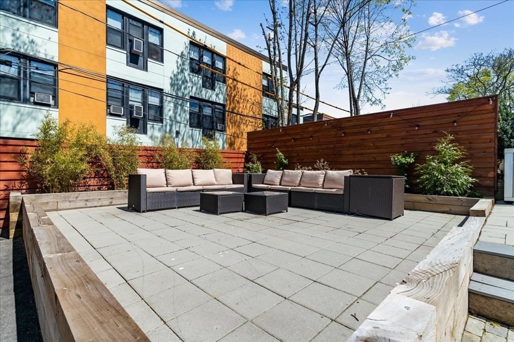 55 Hutchings Street # 3