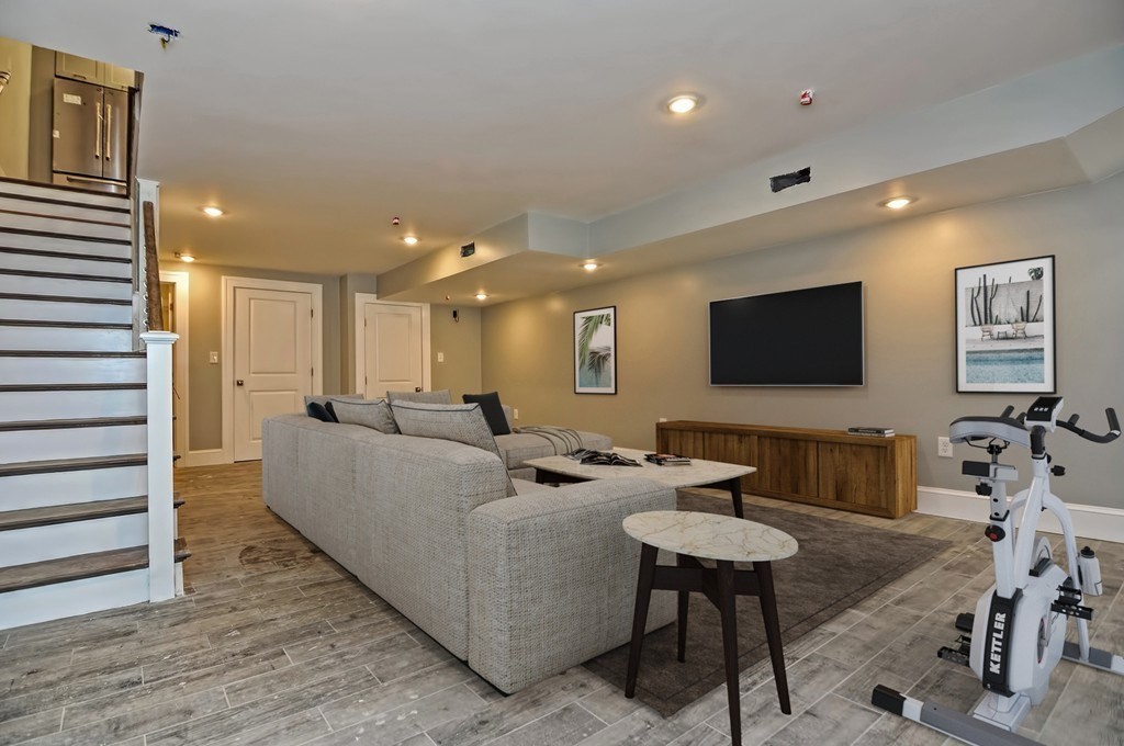 55 Hutchings Street # 3