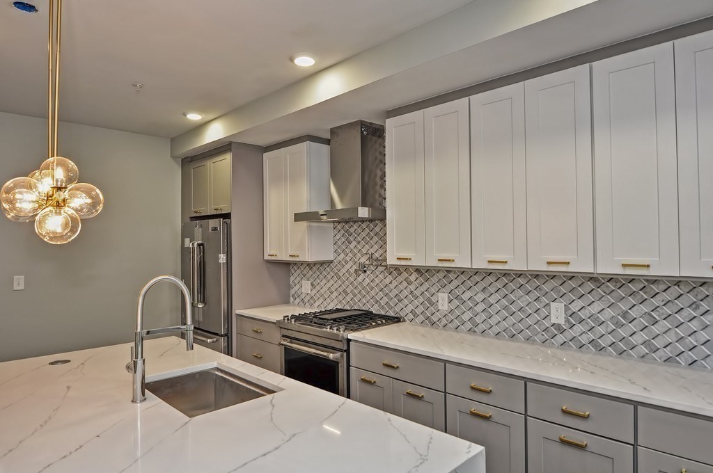 55 Hutchings Street # 3