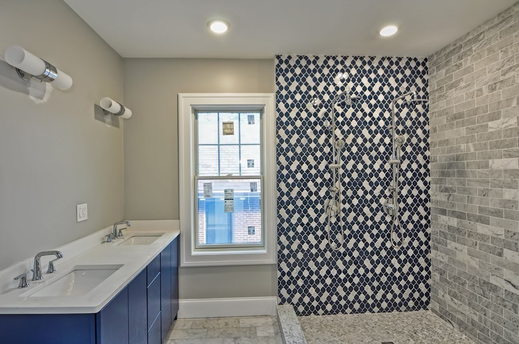 55 Hutchings Street # 3