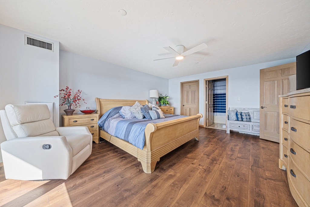 1001 Marina Drive # 612