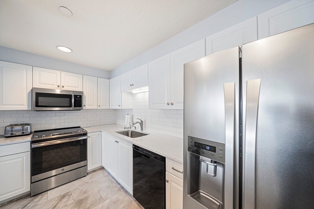 1001 Marina Drive # 612