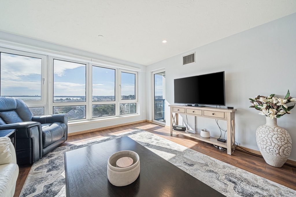 1001 Marina Drive # 612