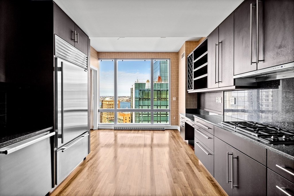 500 Atlantic Ave Unit: PH21B