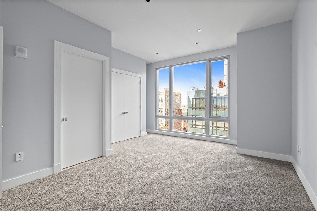 500 Atlantic Ave Unit: PH21B