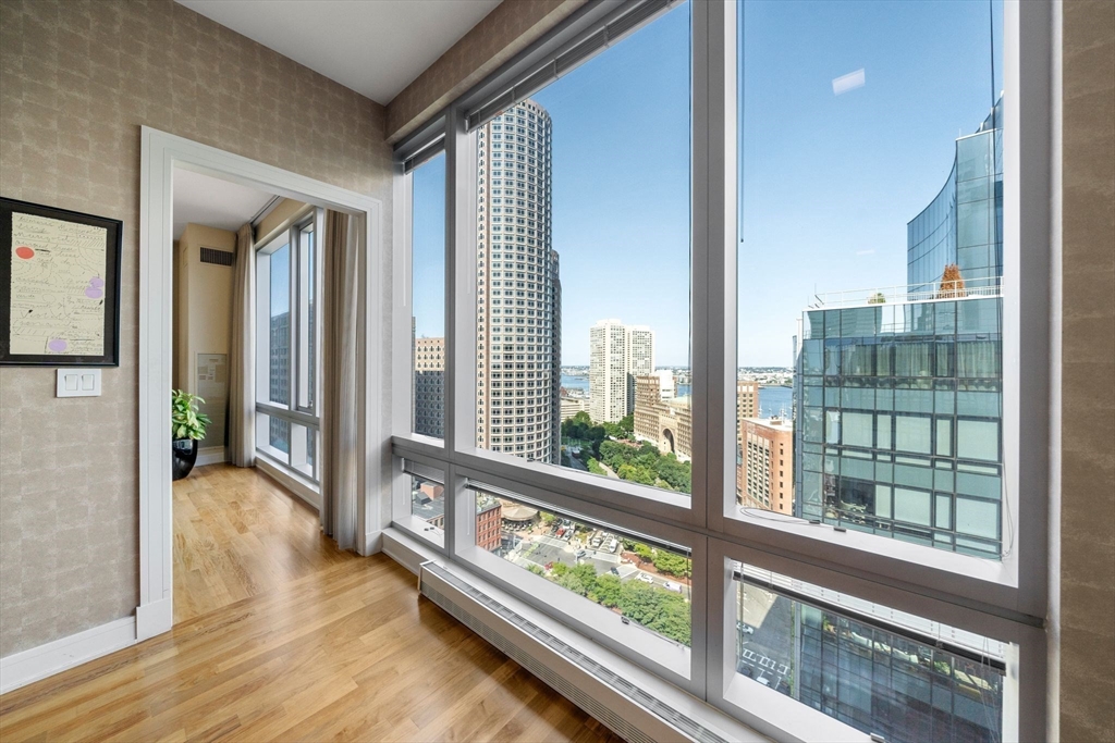 500 Atlantic Ave Unit: PH21B