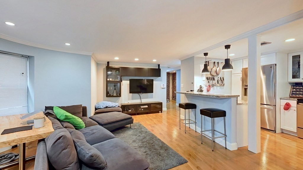78 Gainsborough Street # 005E