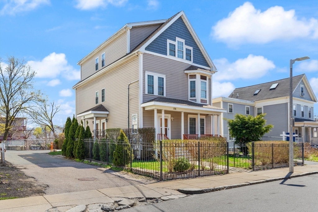 178 -180 Magnolia St