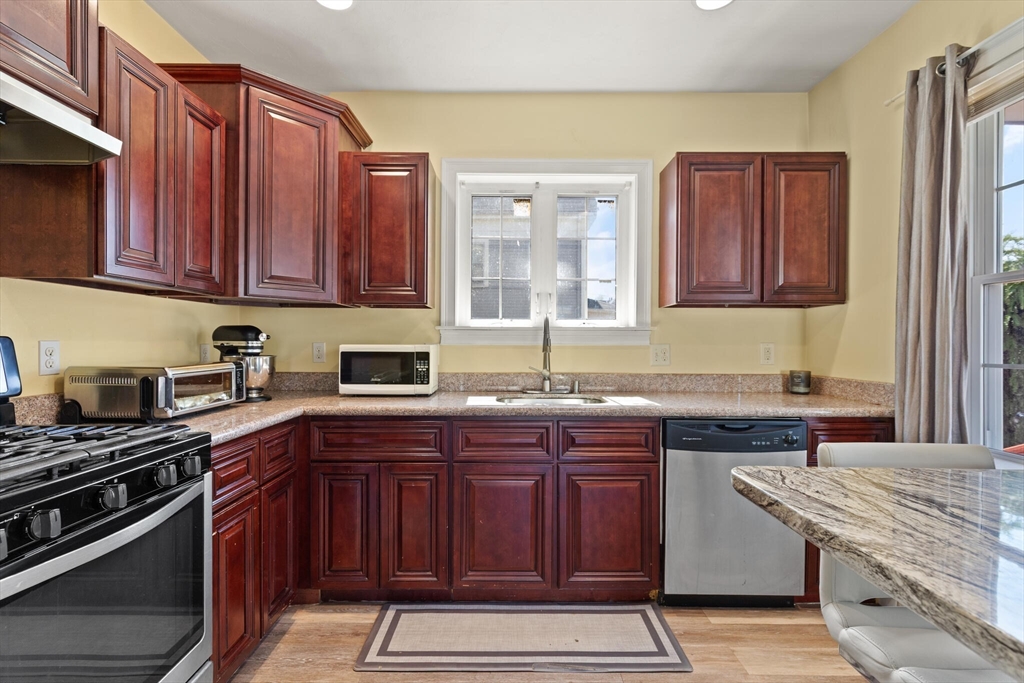 178 -180 Magnolia St