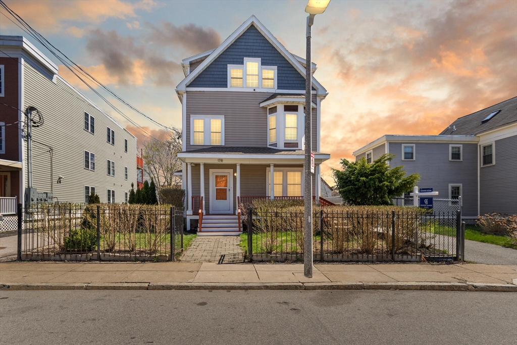 178 -180 Magnolia St