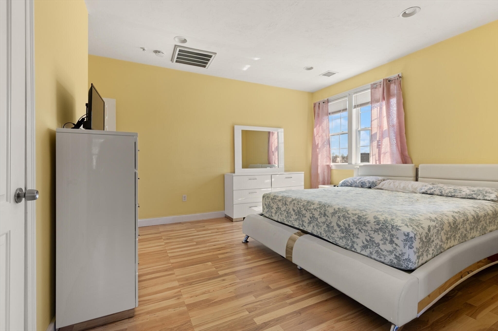 178 -180 Magnolia St