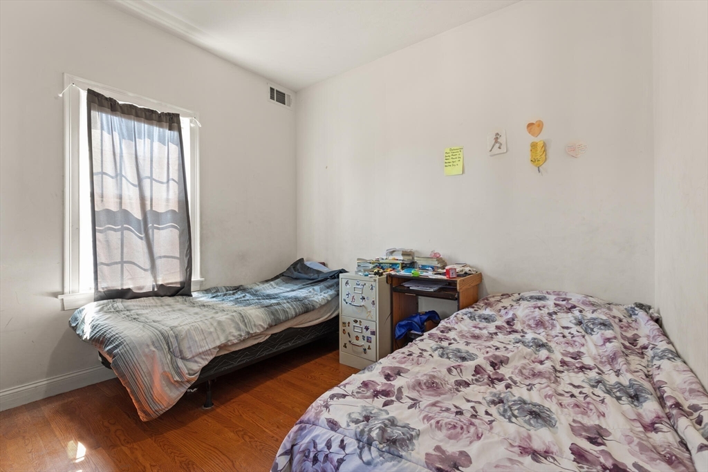 178 -180 Magnolia St