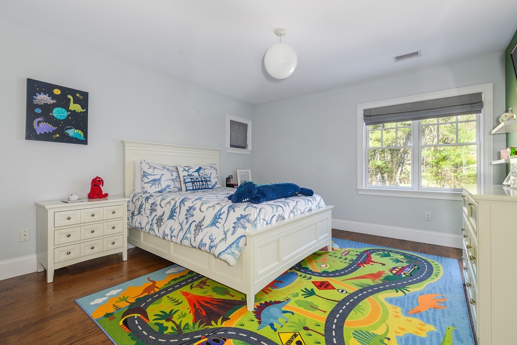 965 Bedford Rd