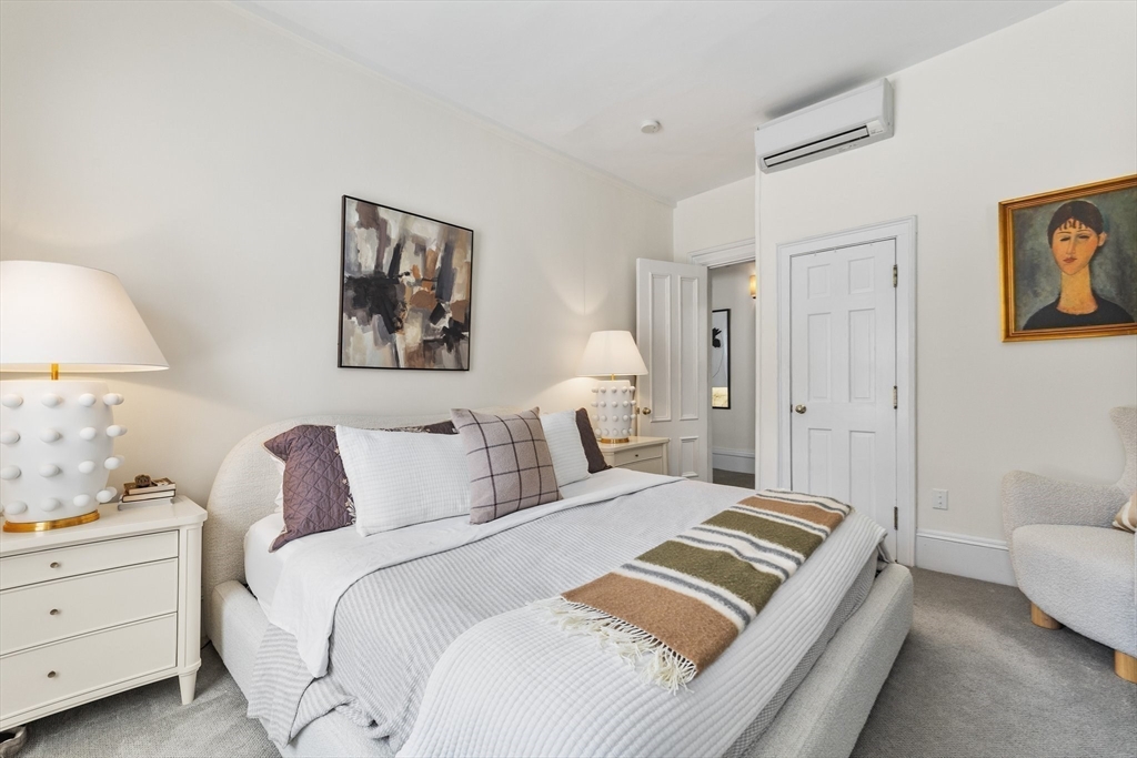 174 Marlborough Street # 4