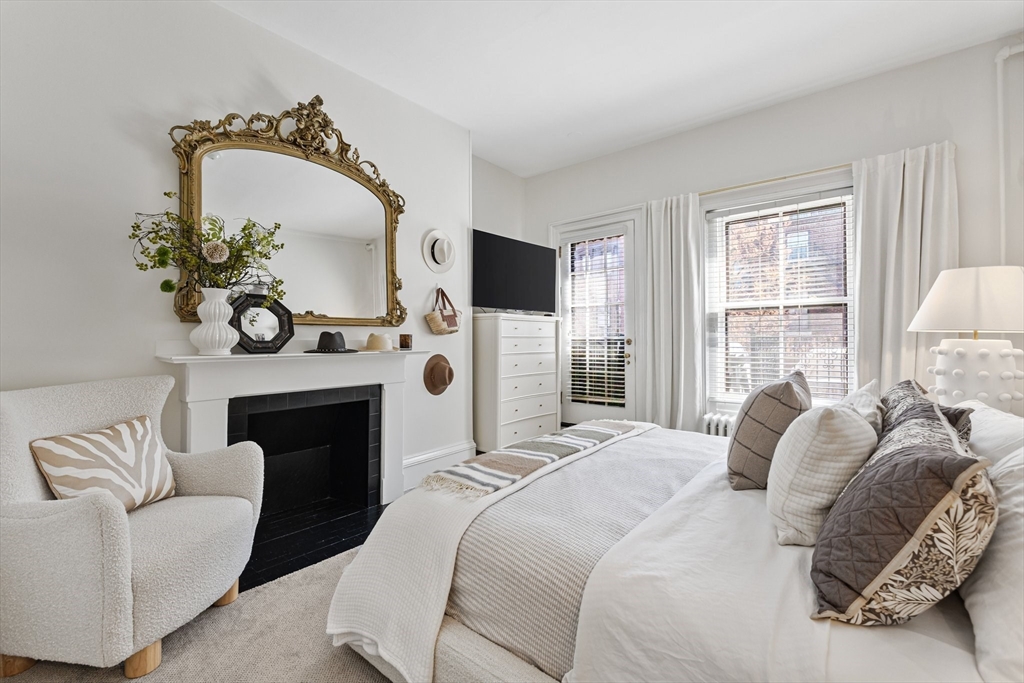 174 Marlborough Street # 4