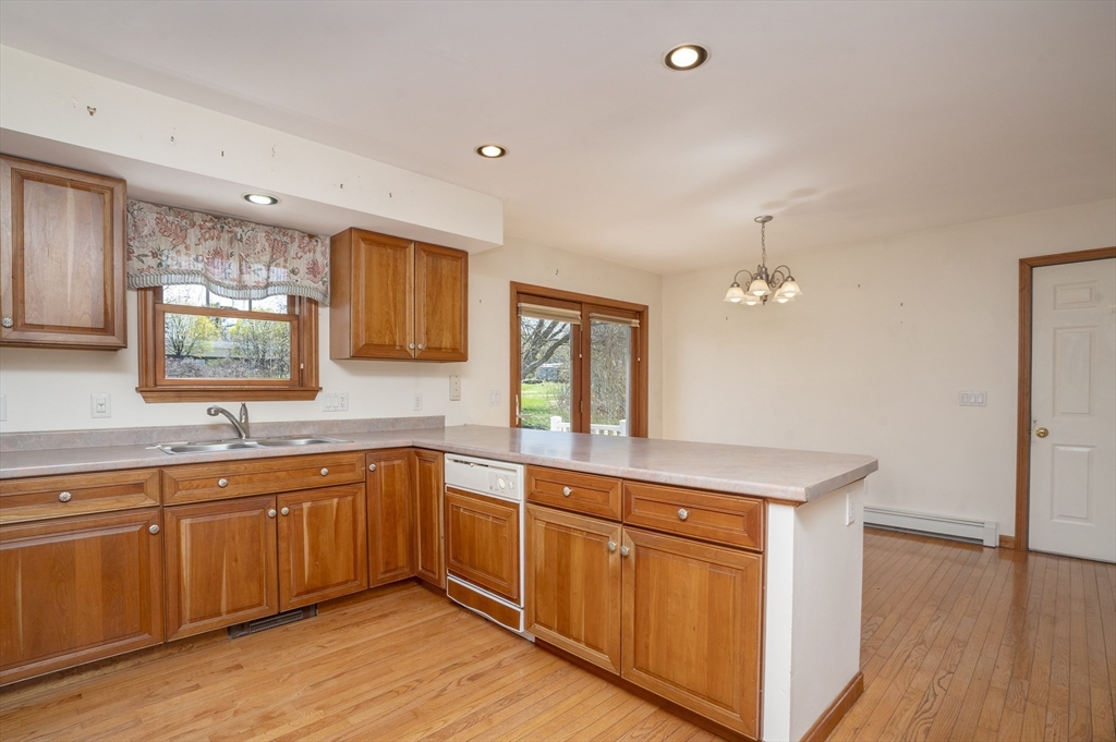 38 Fern Ave