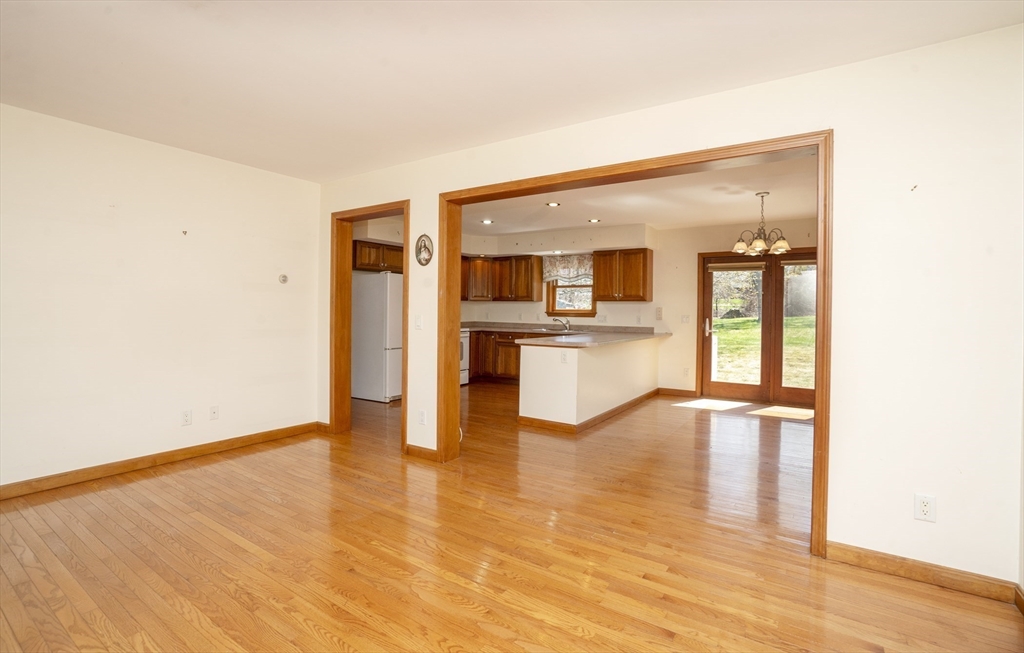 38 Fern Ave